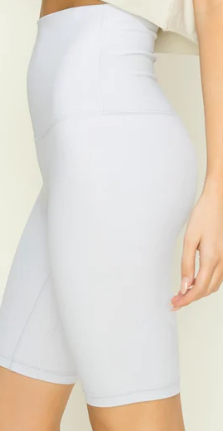 HIGH WAIST SHORT